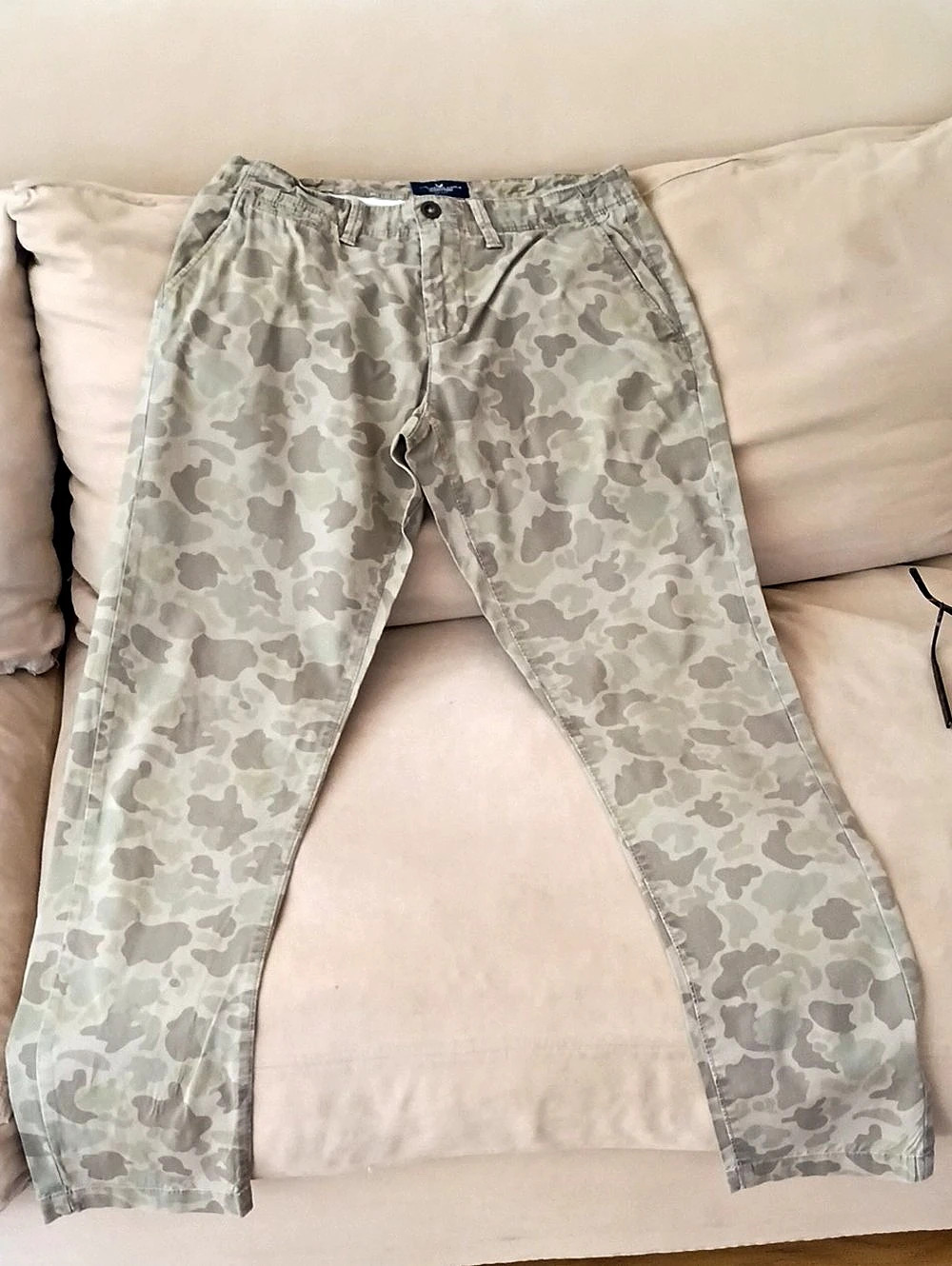 American Eagle Outfitters Skinny Camo Pants in Green & Gray Like New